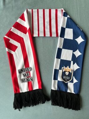 New United We Reign Mini Scarf Seattle Reign FC NWSL SGA